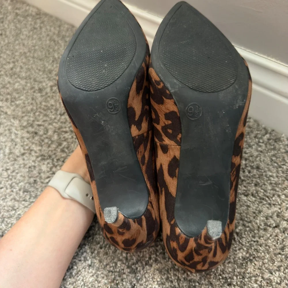 A New Day Leopard Print Pointed Toe Pumps Brown Cheetah Stiletto Heels 9.5